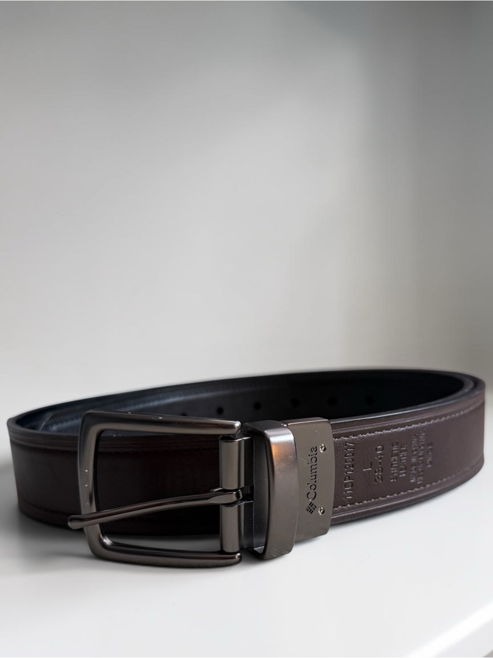Columbia Men's Brown/Black Leather Belt with Metal Buckle